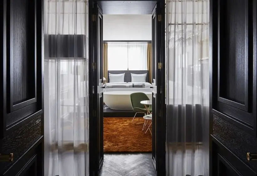 プレミアムルーム, Roomers Munich, Autograph Collection
