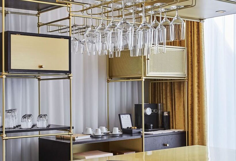 Люкс Престиж, Roomers Munich, Autograph Collection