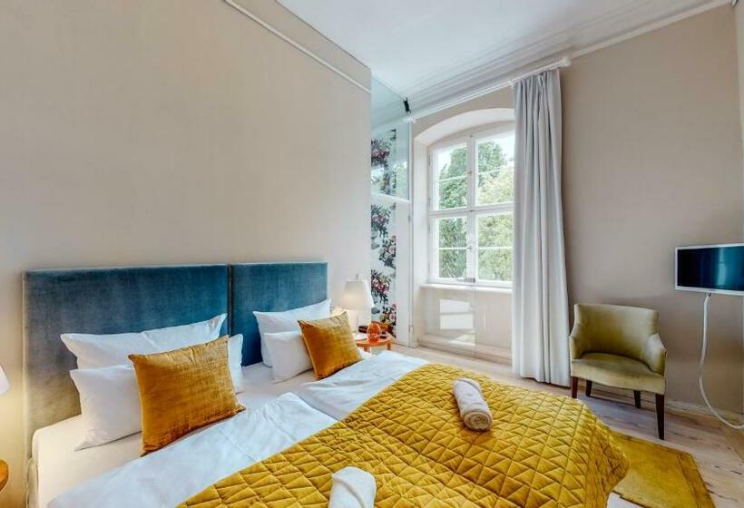 Полулюкс, Schloss Grube