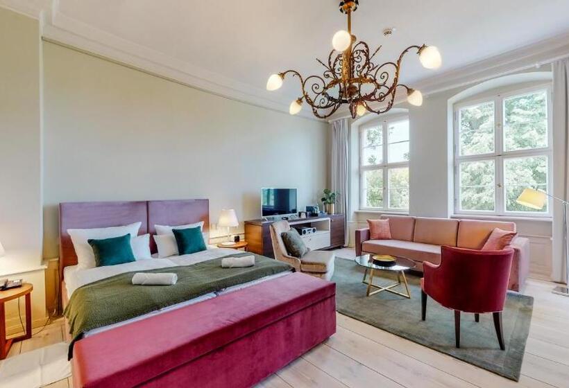 디럭스 룸, Schloss Grube