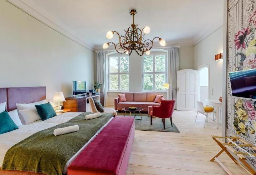 디럭스 룸, Schloss Grube