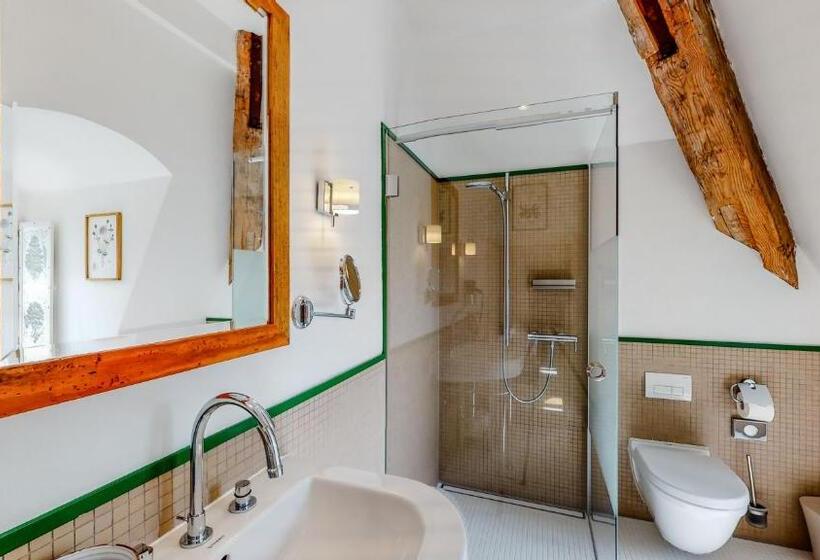 디럭스 룸, Schloss Grube