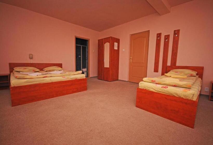اتاق استاندارد چهار تخته, Imola Motel