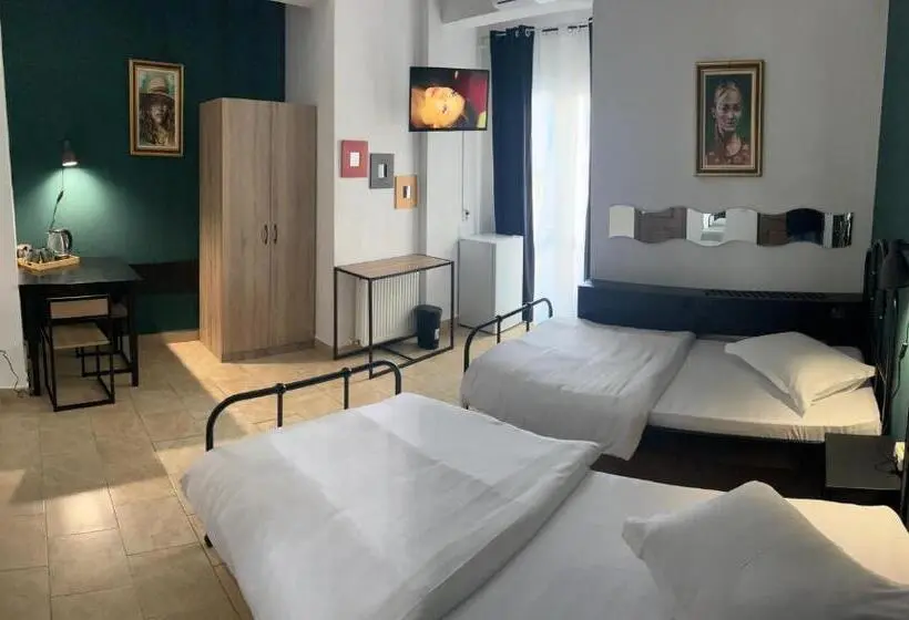 Superior-huone, Taxi Hostel