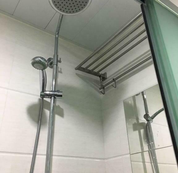 Bed in Shared Room with Shared Bathroom, Check Inn Hk