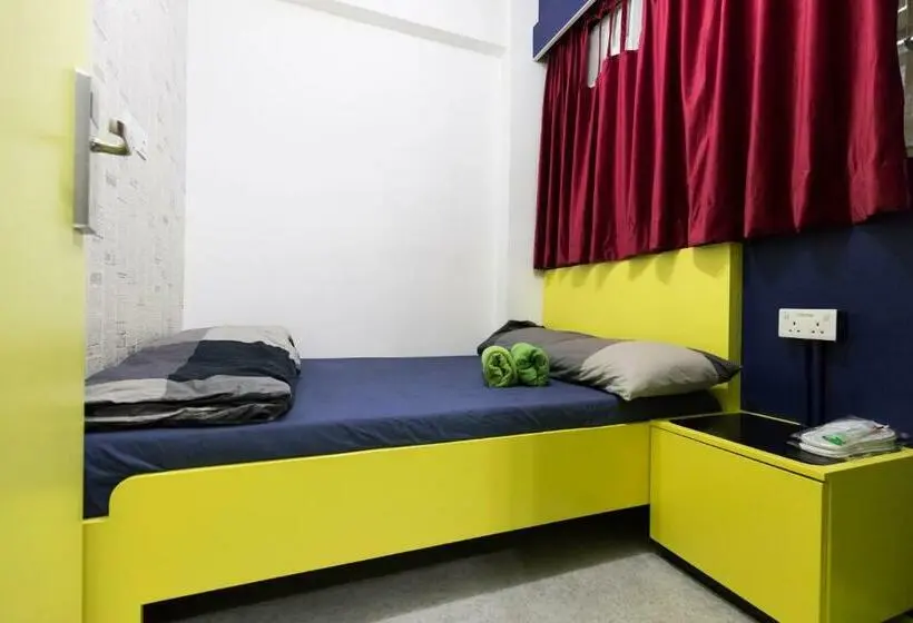 اتاق اکونومی, Check Inn Hk