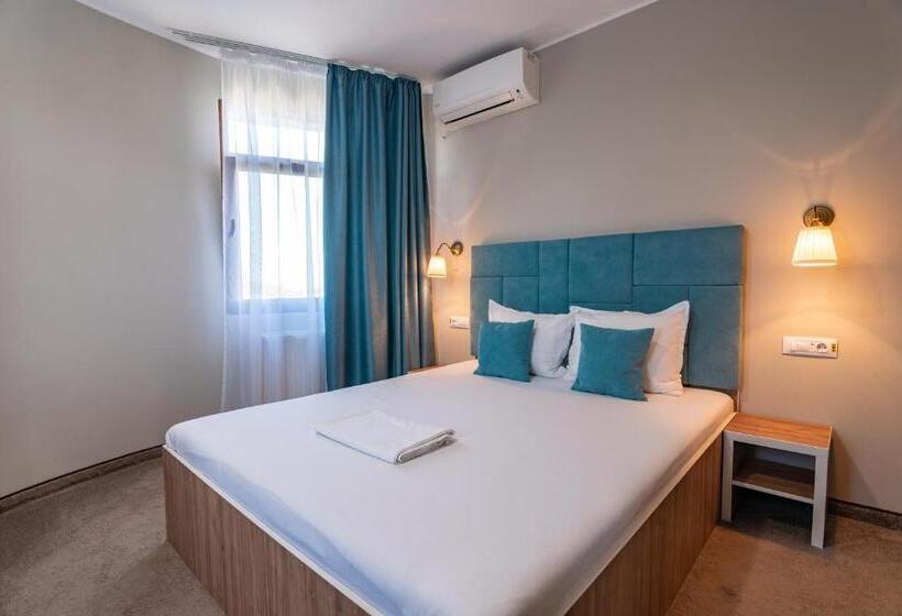 Трехместный Номер Классика, Bordeaux