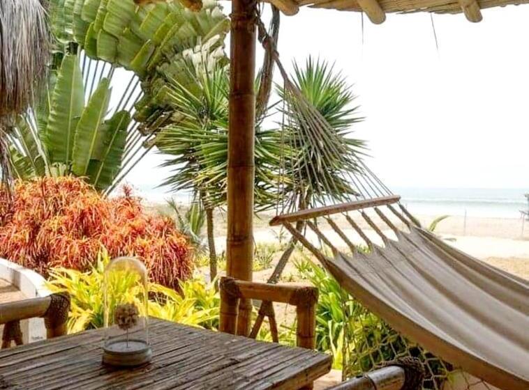 بانگلوی سوپریور, El Delfin