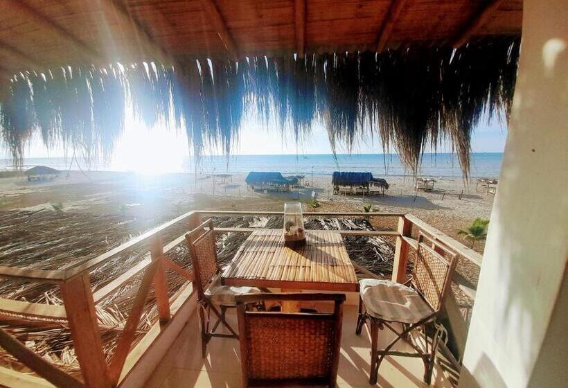 اتاق استاندارد چهار تخته با چشمانداز دریا, El Delfin