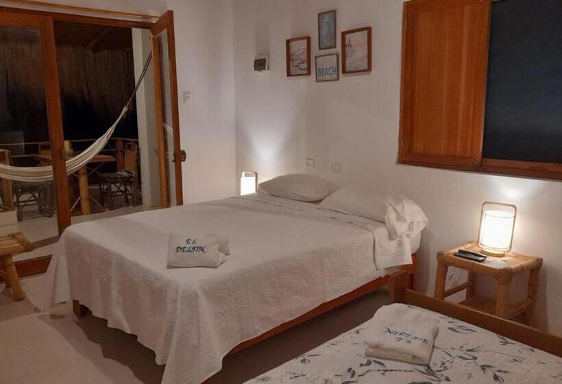 اتاق استاندارد چهار تخته با چشمانداز دریا, El Delfin
