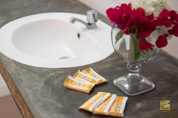 اتاق استاندارد چهار تخته با چشمانداز دریا, El Delfin