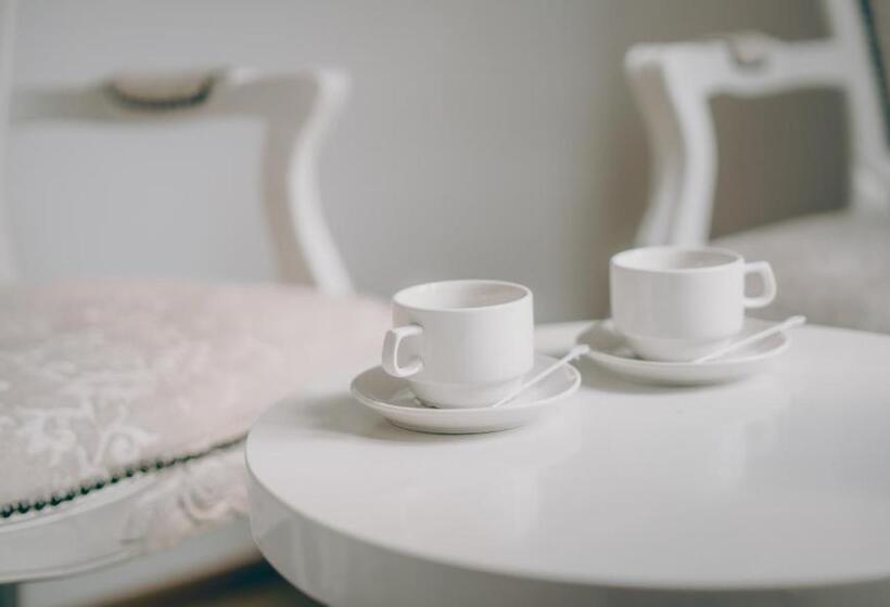 家庭套房, 1 Million