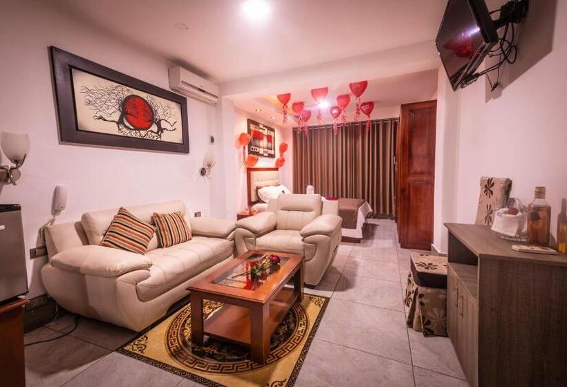 استودیوی سوپریور, D´milez