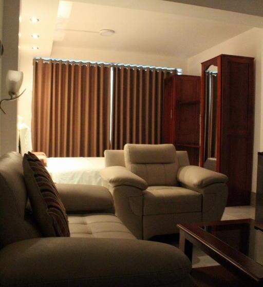 استودیوی سوپریور, D´milez