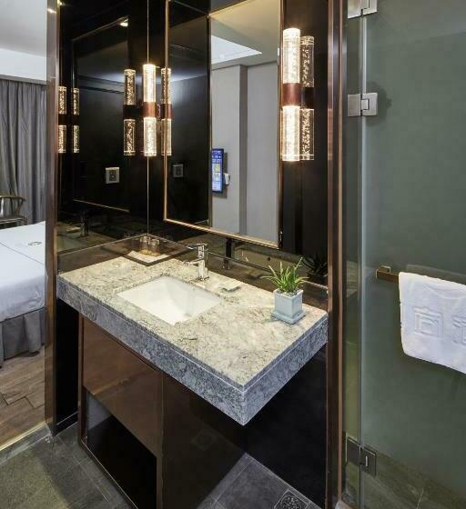 スタンダードルーム, Insail