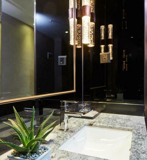 スタンダードルーム, Insail