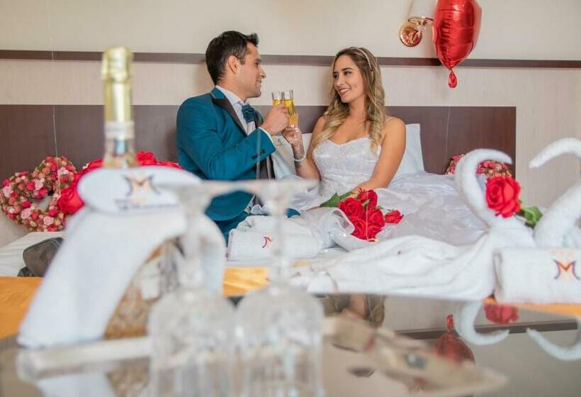 Номер Deluxe, La Mansion