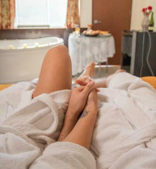 Номер Deluxe, La Mansion