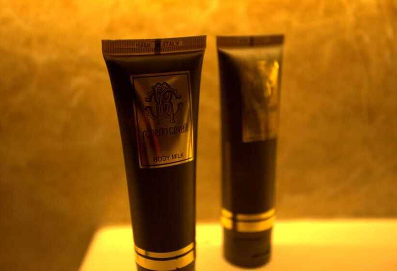 חדר דלוקס, Malak Regency