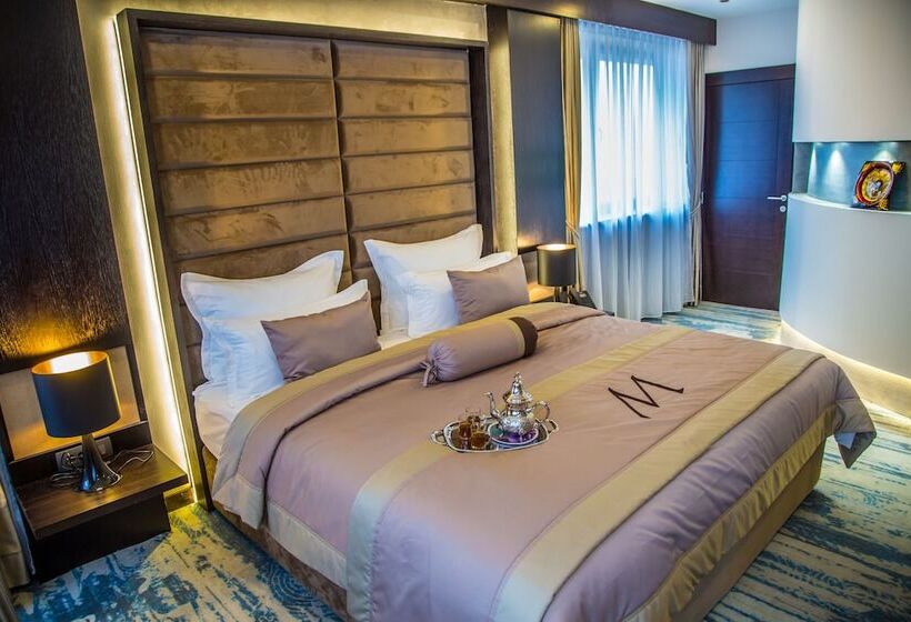 דירת חדר דלוקס, Malak Regency