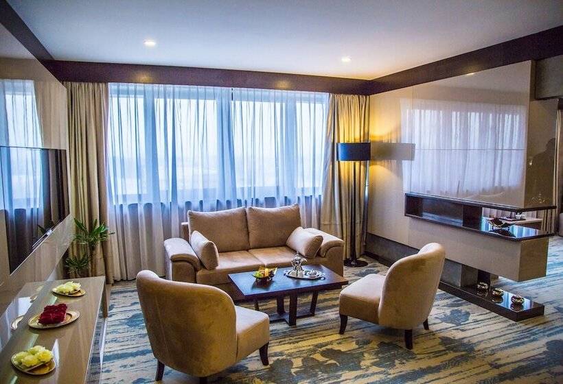 דירת חדר דלוקס, Malak Regency