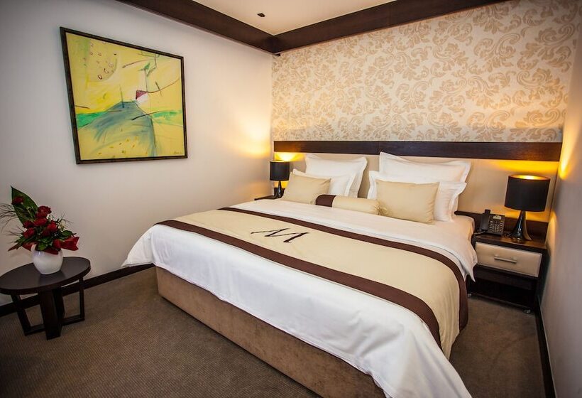 חדר קלאסי, Malak Regency