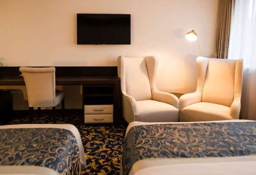 חדר דלוקס, Malak Regency