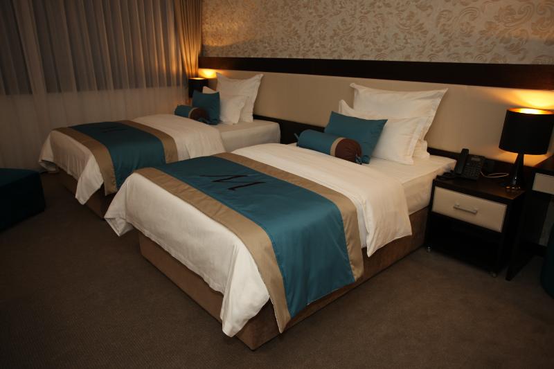 חדר דלוקס, Malak Regency