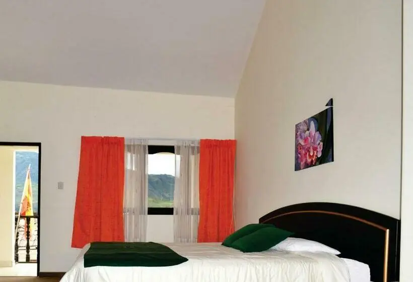 سوئیت با بالکن, Meflo Chachapoyas