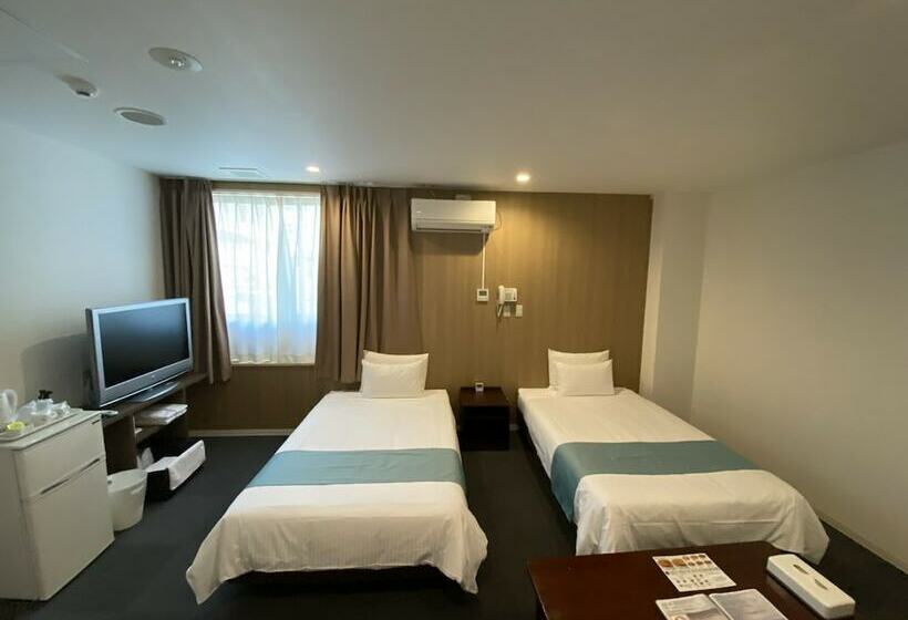 اتاق استاندارد, Okinawa Hotel Precia