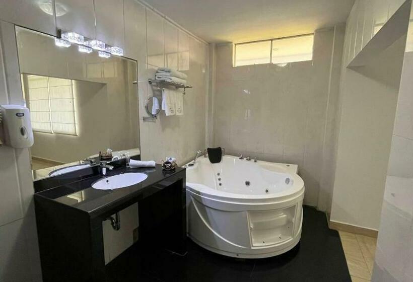 Suite, Qallwa Chincha