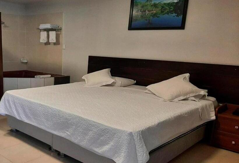 Habitación Superior Cama King, Qallwa Chincha