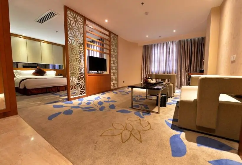 スイート, Reethi Rah