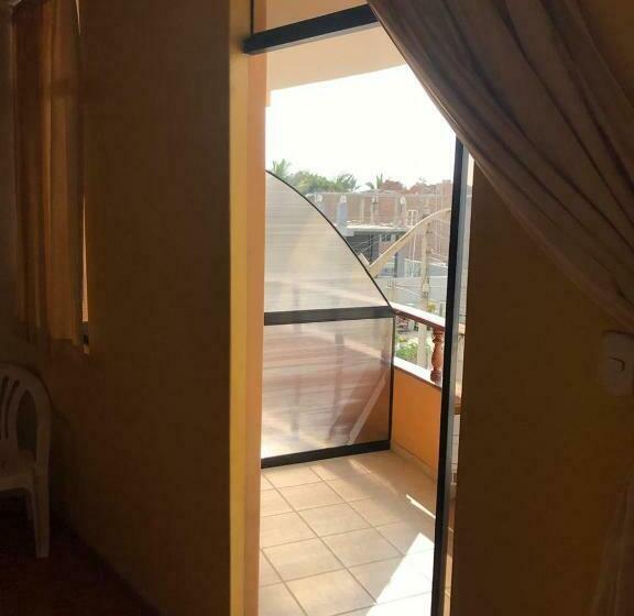 غرفة قياسية, Sol De Huanchaco