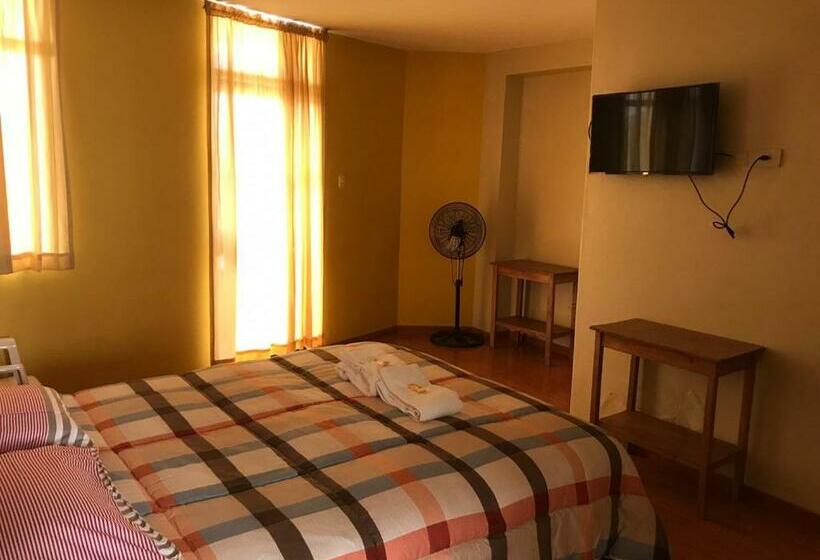 غرفة قياسية, Sol De Huanchaco