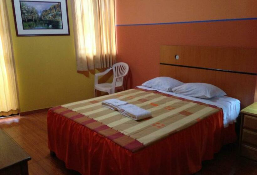 غرفة قياسية, Sol De Huanchaco