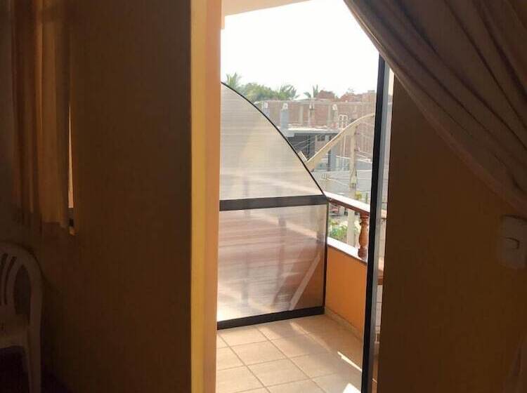 غرفة قياسية, Sol De Huanchaco