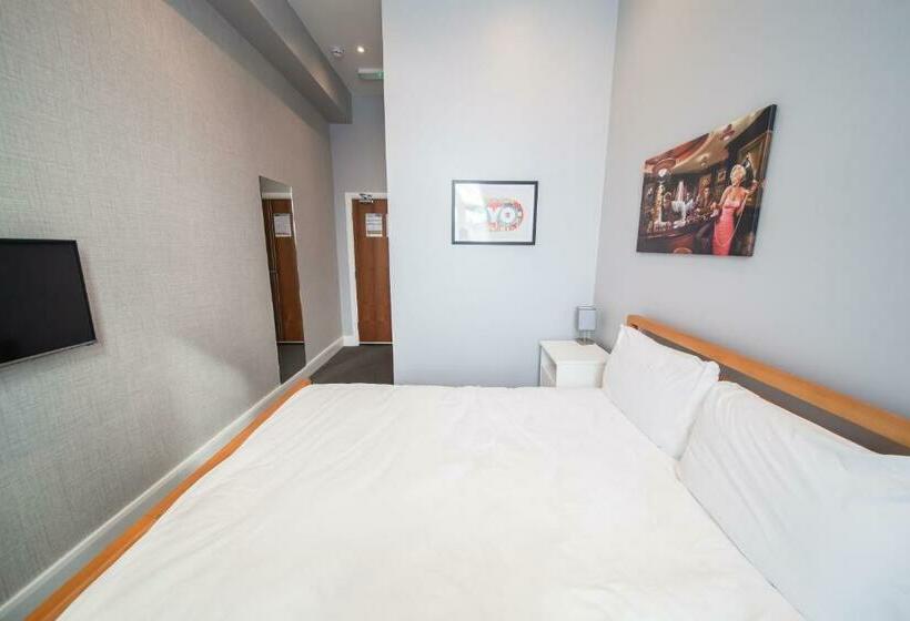 חדר סטנדרט, The Arch