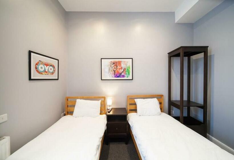 חדר סטנדרט, The Arch