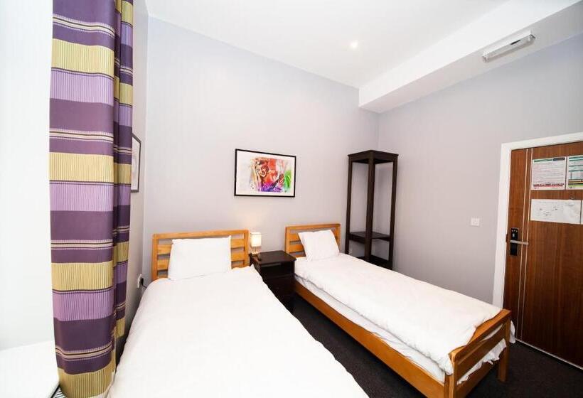 חדר סטנדרט, The Arch