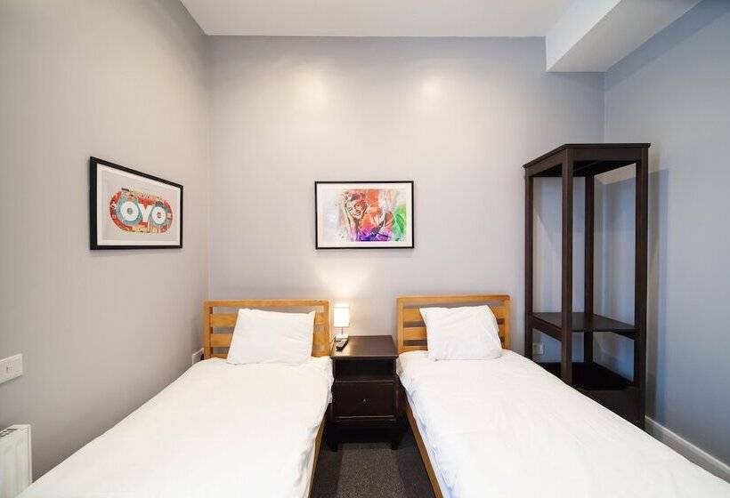 חדר סטנדרט, The Arch