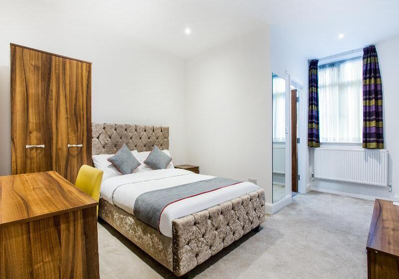 חדר סטנדרט, The Arch