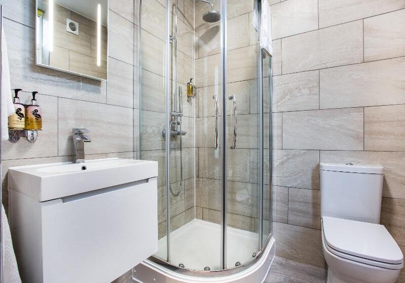 חדר סטנדרט, The Arch