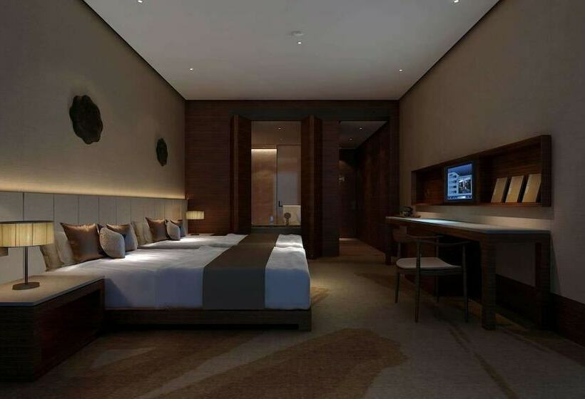 디럭스 룸, Wyndham Grand Plaza Royale Kaidi