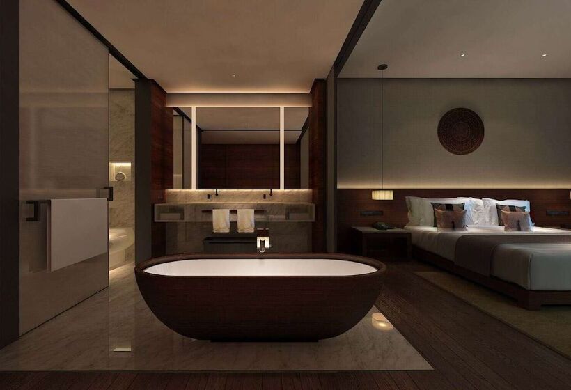 디럭스 룸, Wyndham Grand Plaza Royale Kaidi