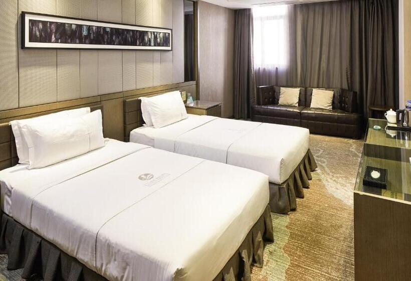 デラックスルーム, Insail