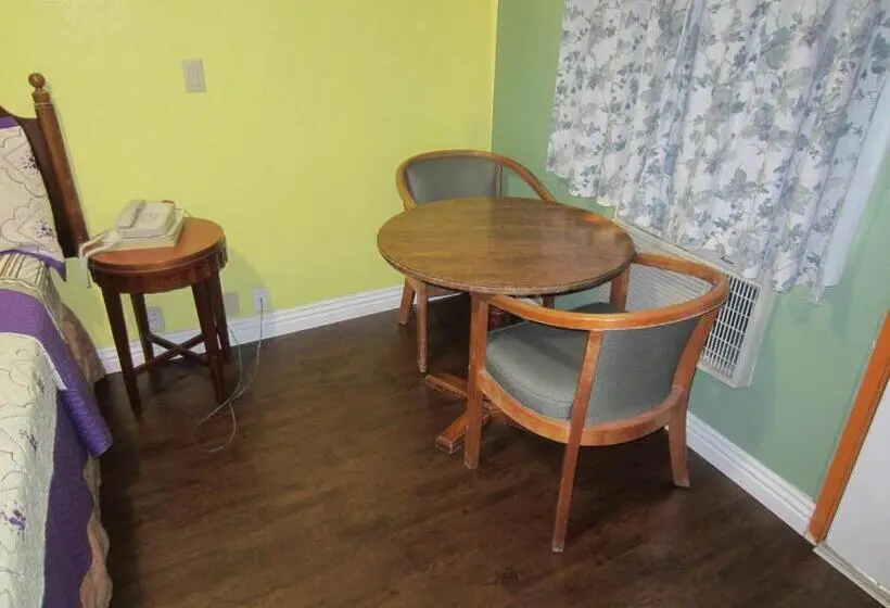 Standard-huone King-vuode, Travel Eagle Inn Motel