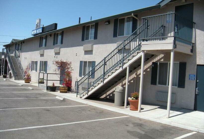 غرفة قياسية, Western Motel