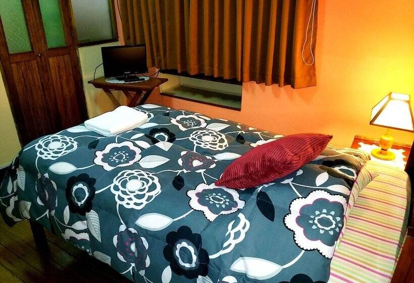 Quarto Estandar Individual, La Nuit Home