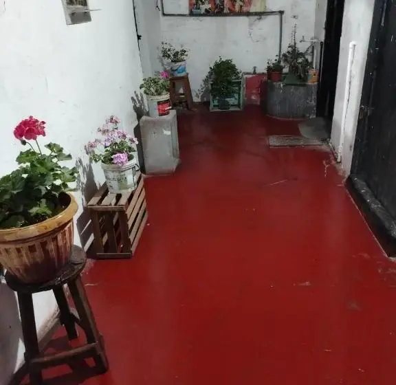 バスルーム共有のシングルスタンダード, Casa Tusty